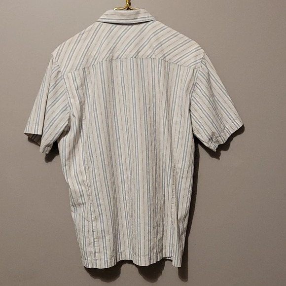 F17-ROYAL ROBINS: MEN SIZE LARGE TSHIRT BUTTON DOWN - Picture 4 of 4